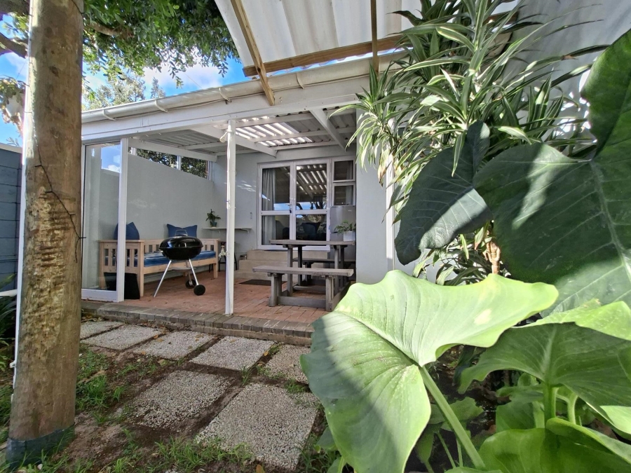 4 Bedroom Property for Sale in Pringle Bay Western Cape